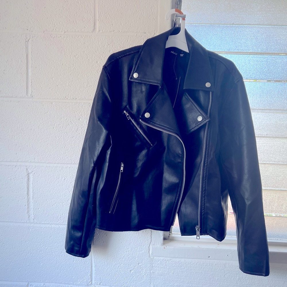 NWT moto jacket - size S 🖤